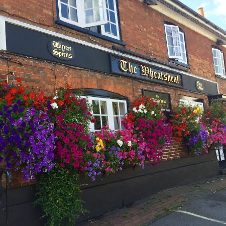 The Wheatsheaf Bramley Surrey 호텔 외부 사진